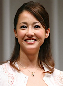 口元をいじったせいで残念になった芸能人は？