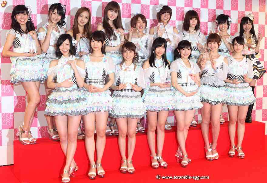 元AKB48篠田麻里子、過激グラビアでお尻丸出しと話題に