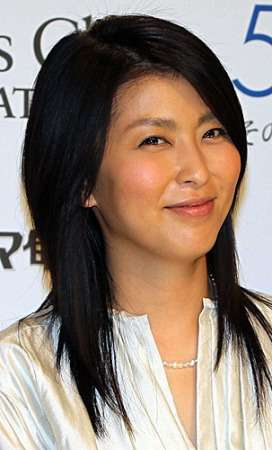 松たか子、第1子妊娠を発表「深いよろこびでいっぱい」