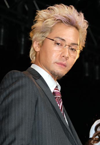 つり目の男性が好きな方！