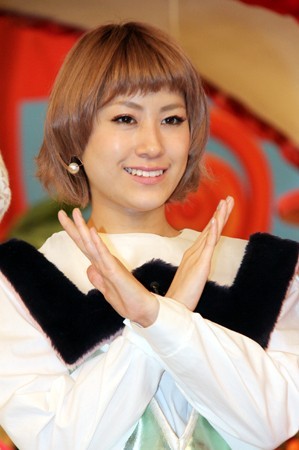 IMALU“3年交際のカレ”と破局、昨年1月に交際宣言のプロドラマーと