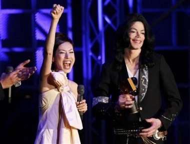 【画像】有名人のツーショット写真を貼るトピ