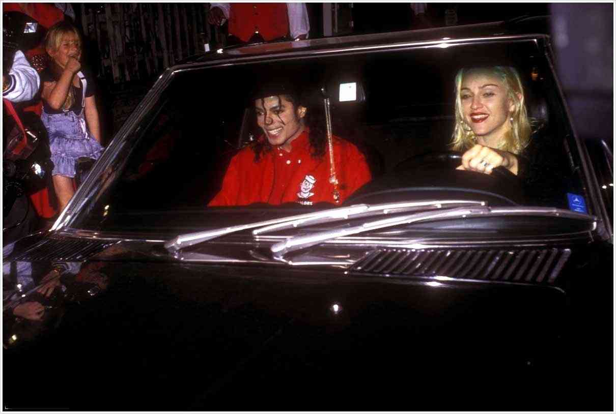 【画像】有名人のツーショット写真を貼るトピ