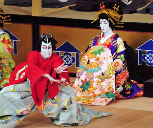 森下悠里、谷間くっきりセクシー花魁姿公開!