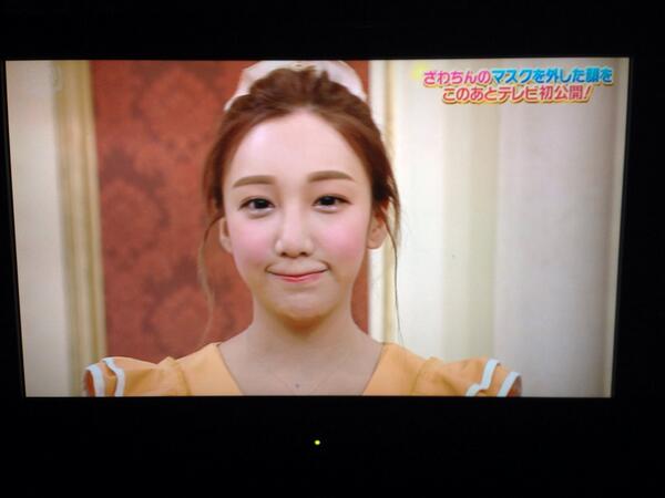 坂口杏里、バイきんぐ小峠英二からの土産公開