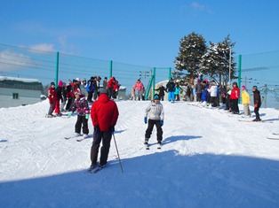 雪国の人！授業はスキー？スケート？