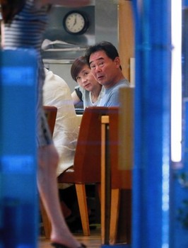 好きな芸能人が結婚(交際宣言)しても応援できますか?