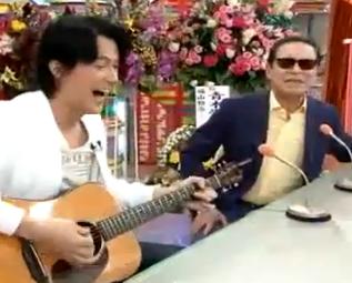 福山雅治が真相を語る。紅白歌合戦でのタモリからのメッセージ「福山君、グッズありがとう」の意味。