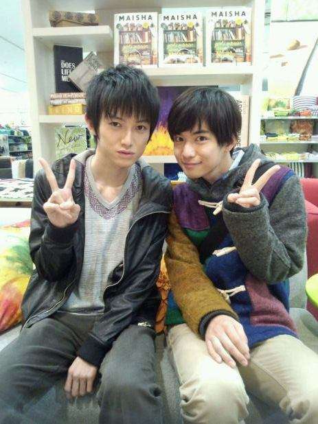 【画像】有名人のツーショット写真を貼るトピ