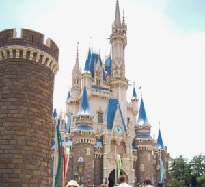 月給は数万円 ディズニーランドで働く人たちの悲惨な現実 ガールズちゃんねる Girls Channel