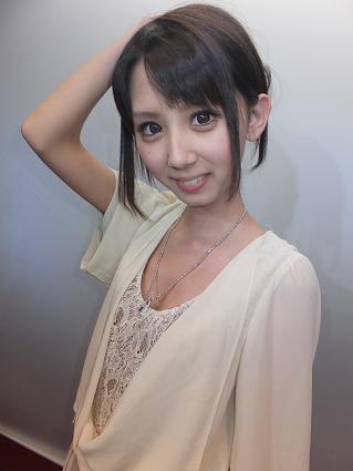 元AV女優・七瀬リナ「年末年始も働く奴は悲しいねww ほんまのボッチやろww」とツイート→批判の声