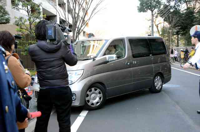 誤認逮捕を狙う？　つまようじ混入動画、偽装の可能性：朝日新聞デジタル