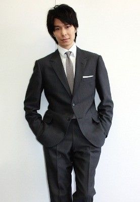 【画像】スーツスタイルの有名人