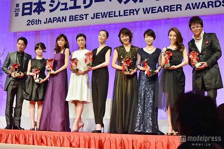橋本環奈が何回否定してもダメ…囁かれる他メンバーとの不仲説