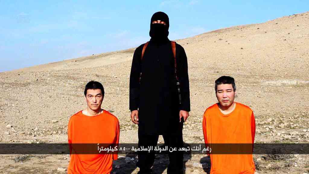 イスラム国の日本人殺害警告動画は「クロマキー合成」か？人質の影の方向がおかしいとの指摘