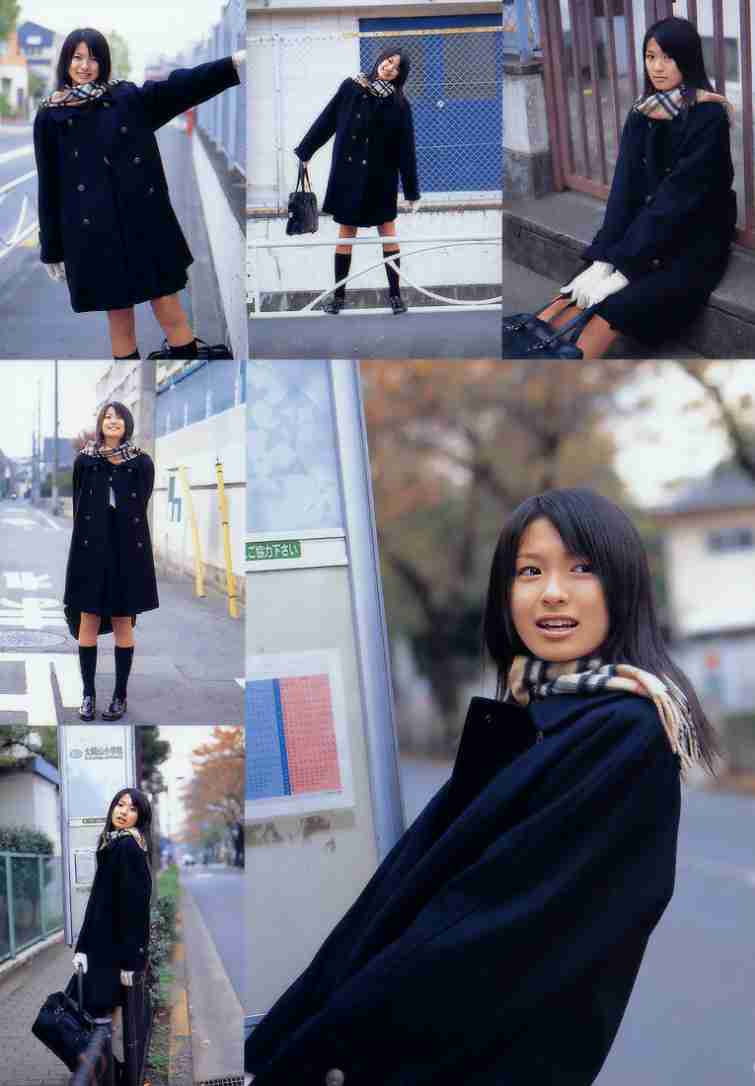 冬服姿の女性有名人画像