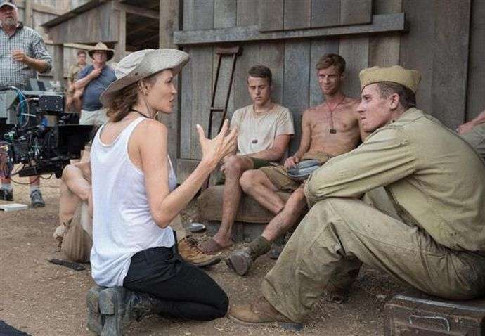 「日本の悪行はナチスに劣らない」アンジェリーナ・ジョリーの映画「アンブロークン」に米国ネットユーザーが応援！ : 軍事・ミリタリー速報☆彡