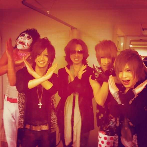 【画像】有名人のツーショット写真を貼るトピ