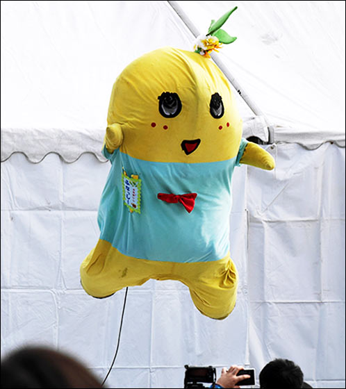初期のふなっしーの活動があまりにも謎過ぎるwww