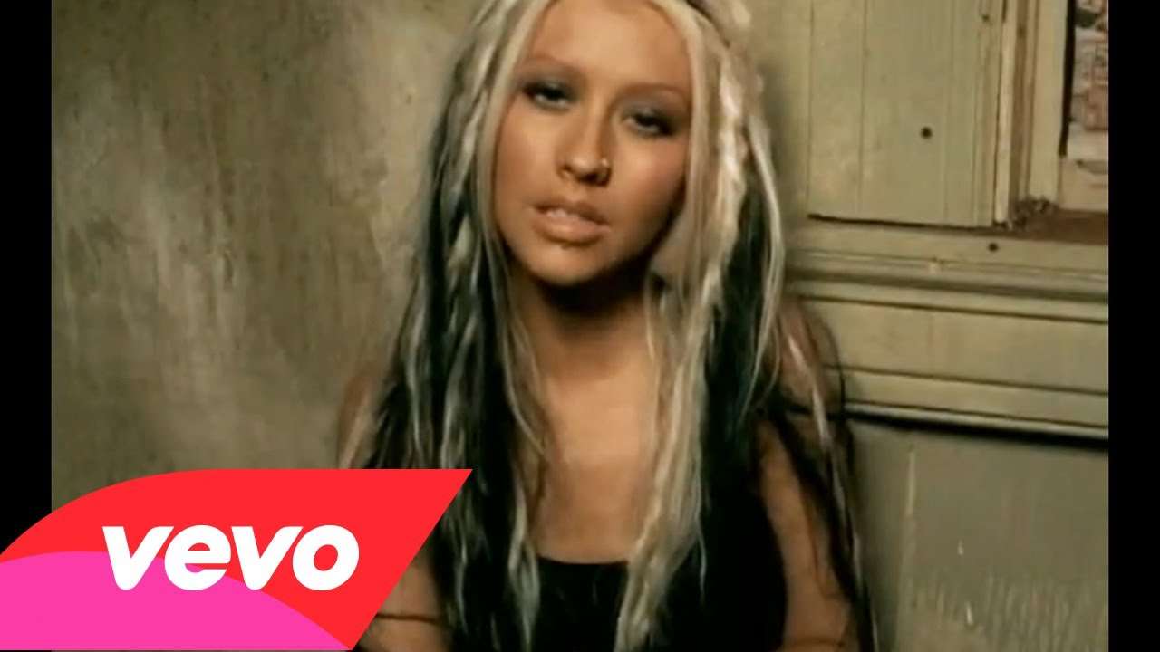Christina Aguilera - Beautiful - YouTube