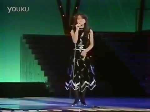 涙の形のイヤリング　中森明菜 - YouTube