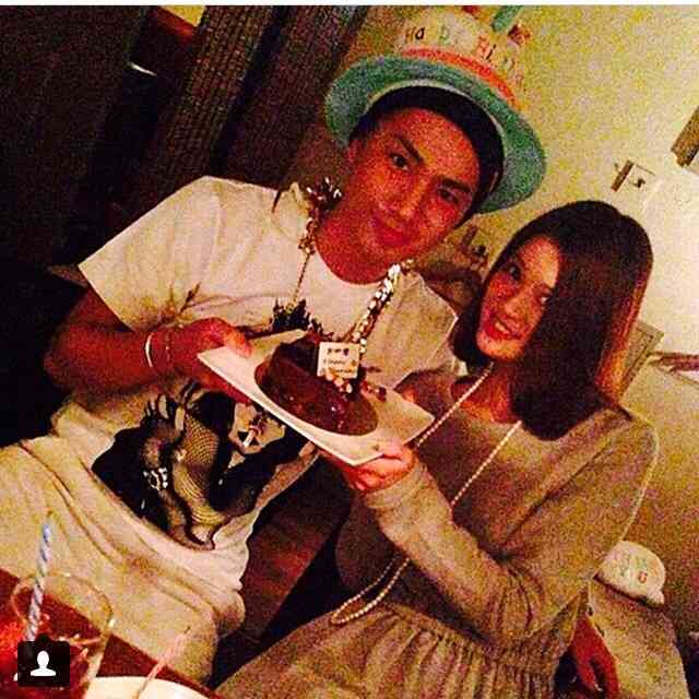 好きな芸能人が結婚(交際宣言)しても応援できますか?