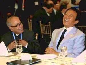 「麻生太郎 かわいい」でネット検索するとめっちゃ和むとツイッターで話題に