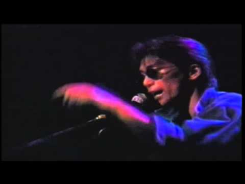 安全地帯 - 俺はどこか狂っているのかもしれない (Live) - YouTube