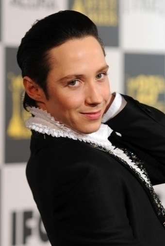 フィギュア界の乙女“ジョニ子”ことジョニー・ウィアーの派手すぎる衣装が話題に