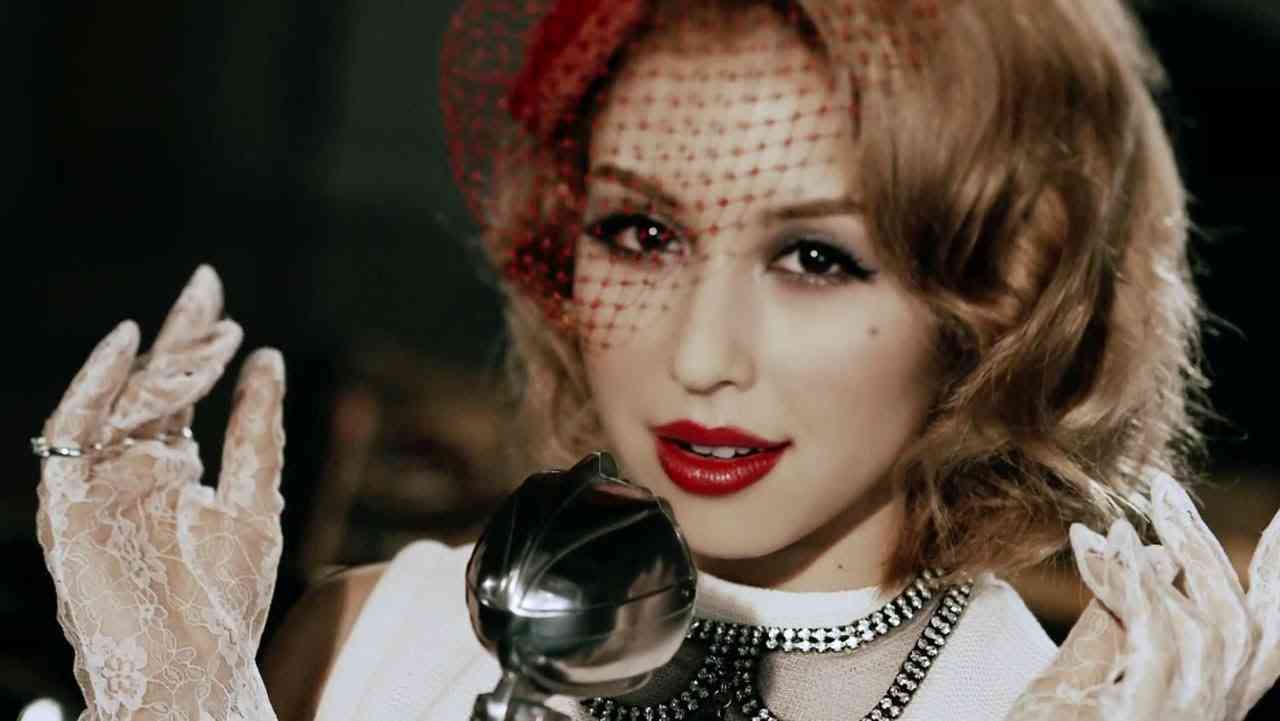 BENI - Ti Amo (PV) - YouTube