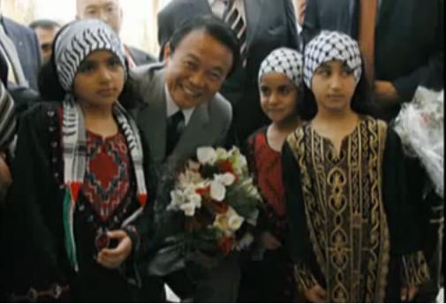 「麻生太郎 かわいい」でネット検索するとめっちゃ和むとツイッターで話題に