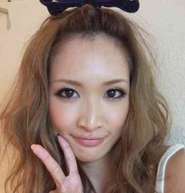 “紗栄子流”簡単ヘアーアレンジ。あなたも10分で紗栄子みたいになれる？