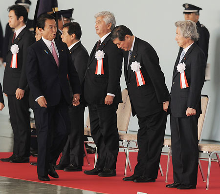 「麻生太郎 かわいい」でネット検索するとめっちゃ和むとツイッターで話題に