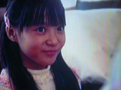 杏、“激似”子役とツーショット……月9「デート」で共演