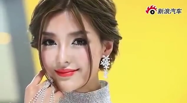 ネットを沸かせた美女の “整形後遺症” の姿が衝撃的… 整形で美しくなれるのは一瞬だけ!?　