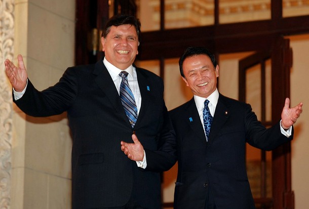 「麻生太郎 かわいい」でネット検索するとめっちゃ和むとツイッターで話題に