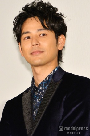 ローラ、福山雅治、妻夫木聡ら美肌芸能人が実践する「タモリ式入浴法」の効果