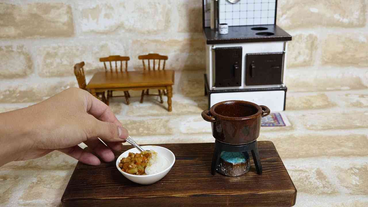 Mini Food Curry 食べれるミニチュア カレーライス - YouTube