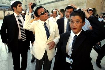 「麻生太郎 かわいい」でネット検索するとめっちゃ和むとツイッターで話題に