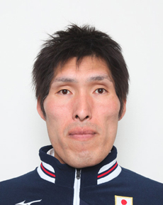 年齢よりも若く見える芸能人 または老けて見える芸能人は？