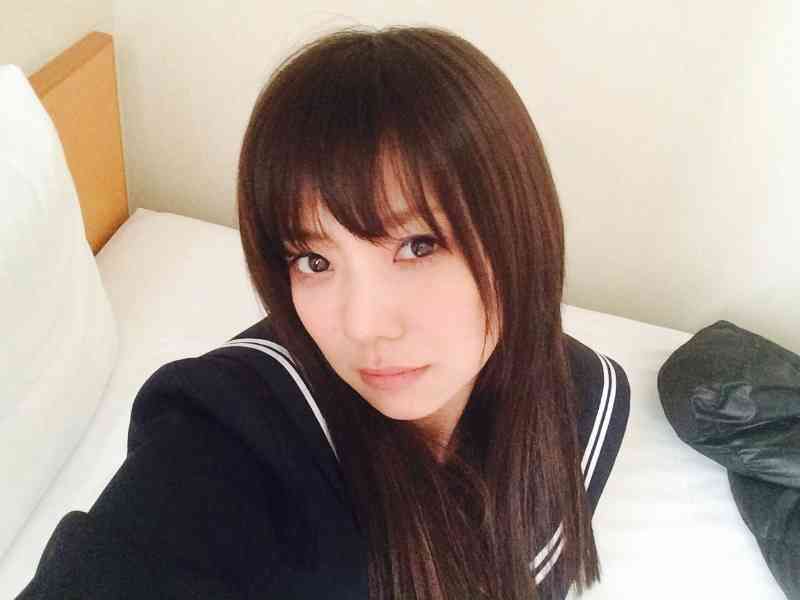倉科カナ　中学生役のためセーラー服　コントじゃなくドラマです…怒りも