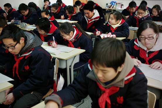 中国、学力世界一でも自己満足なし - WSJ