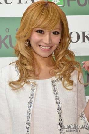 “歌舞伎町No.1キャバ嬢”愛沢えみりが自伝発売！沢尻エリカに出演を切望「大好きなので」