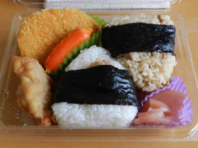 職場でのお昼ご飯