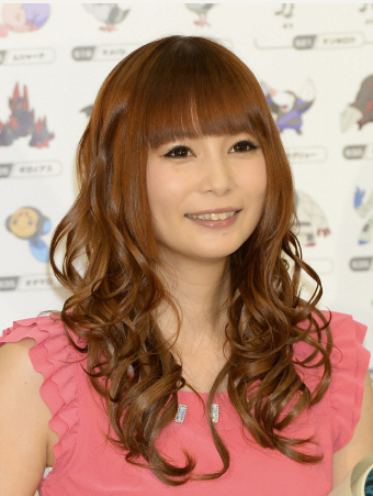 【閲覧注意】「かわゆすキモス！ひい！激しくにょろにょろ」中川翔子、ヒル飼育を動画で紹介