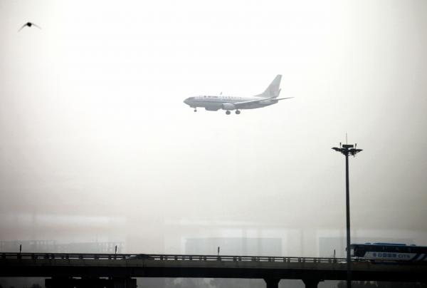 日本人男性が機内でポルノ雑誌を見ながら自慰行為 証言で判明 - ライブドアニュース