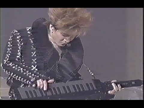 YOSHIKI ＆小室哲哉　 『背徳の瞳』　ライブ　V2 - YouTube
