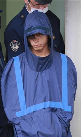 川崎・中１殺害、逮捕された18歳少年を衣装ケースのようなカバーで覆い立ち会わせ現場検証←“保護しすぎ”の声