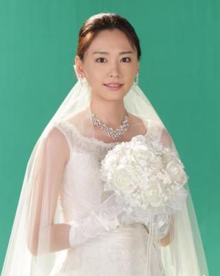 芸能人のウエディングドレス姿を貼っていこう