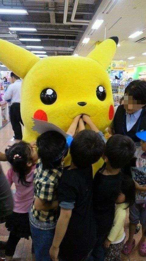 シュールな画像ください。